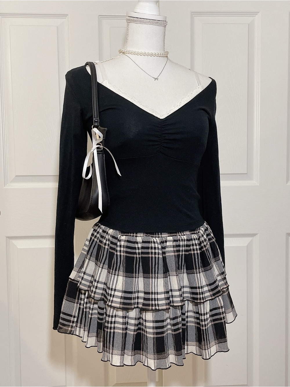 Black Charlize V-Neck Long Sleeve Top